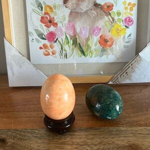 (2) vintage alabaster decorative polished marble eggs with 1 stand